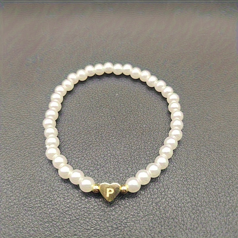 Damen Perlenarmband - Goldfarbener Herz-Buchstaben-Anhänger