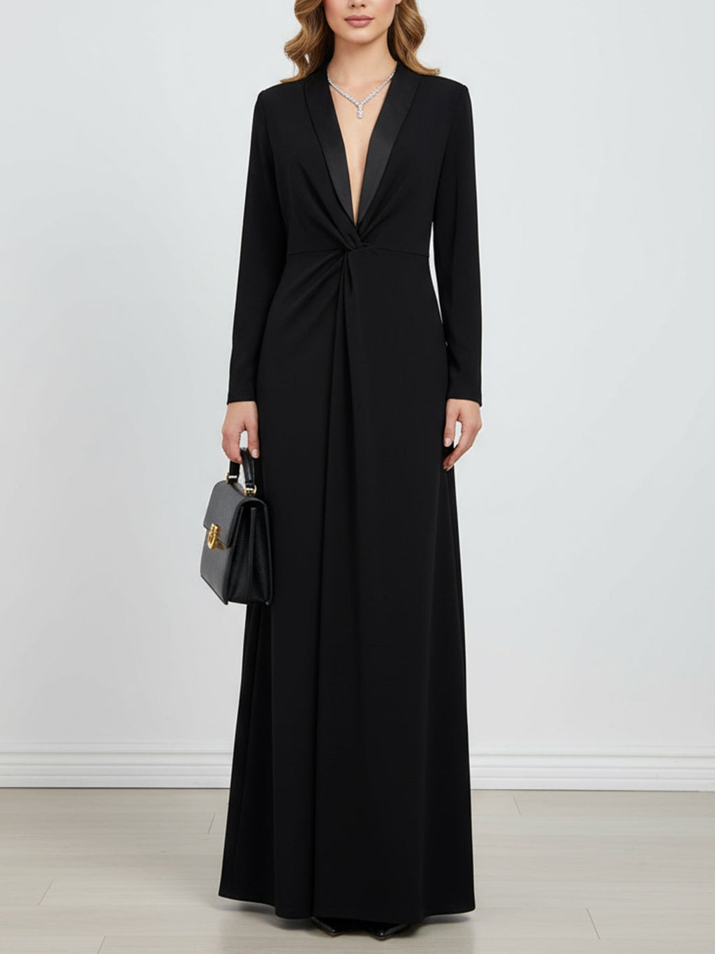 Damen Schwarz Maxikleid– Tailliert mit Tiefem V-Ausschnitt