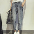 Damen Hellblaue Cropped Jeans in Waschung - Mittelhoher Bund & lockere Passform