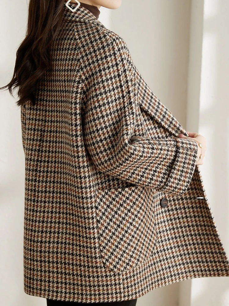 Damen Brauner Karierter Blazer - Taillierte Passform mit Reverskragen
