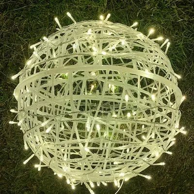 Hängende LED-Lichtkugeln - Geflochtener Stil Garten-Dekokugeln