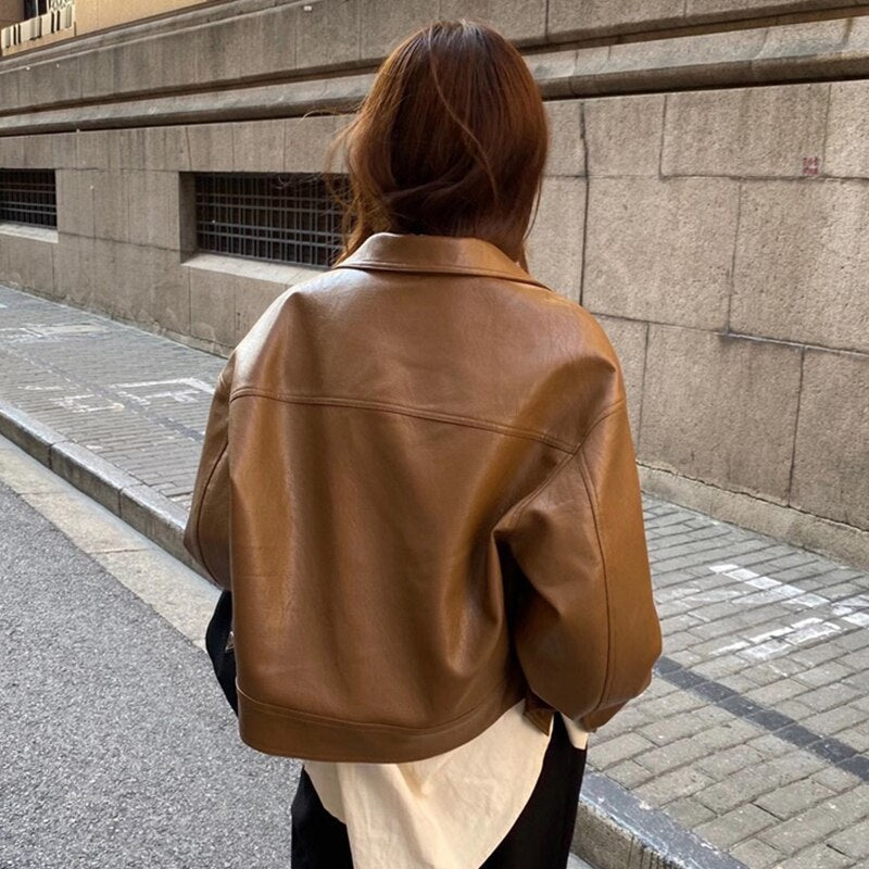 Damen Braune Jacke Mit Knöpfen - Cropped Fit Mit Taschen