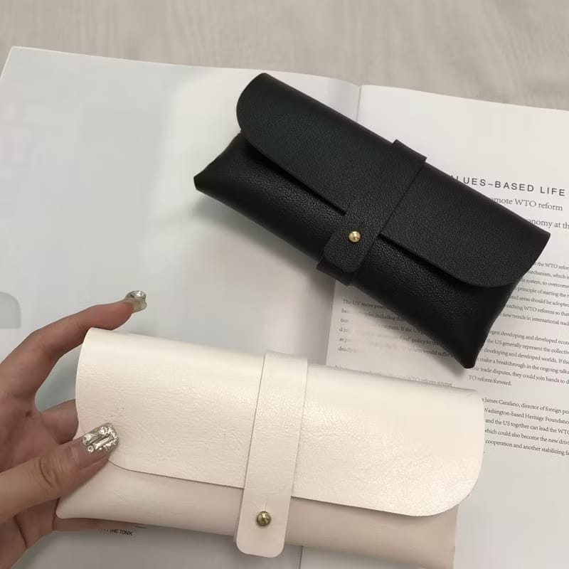 Classic Leather Glasses Case – Elegant & Durable - ALPINE WEAR