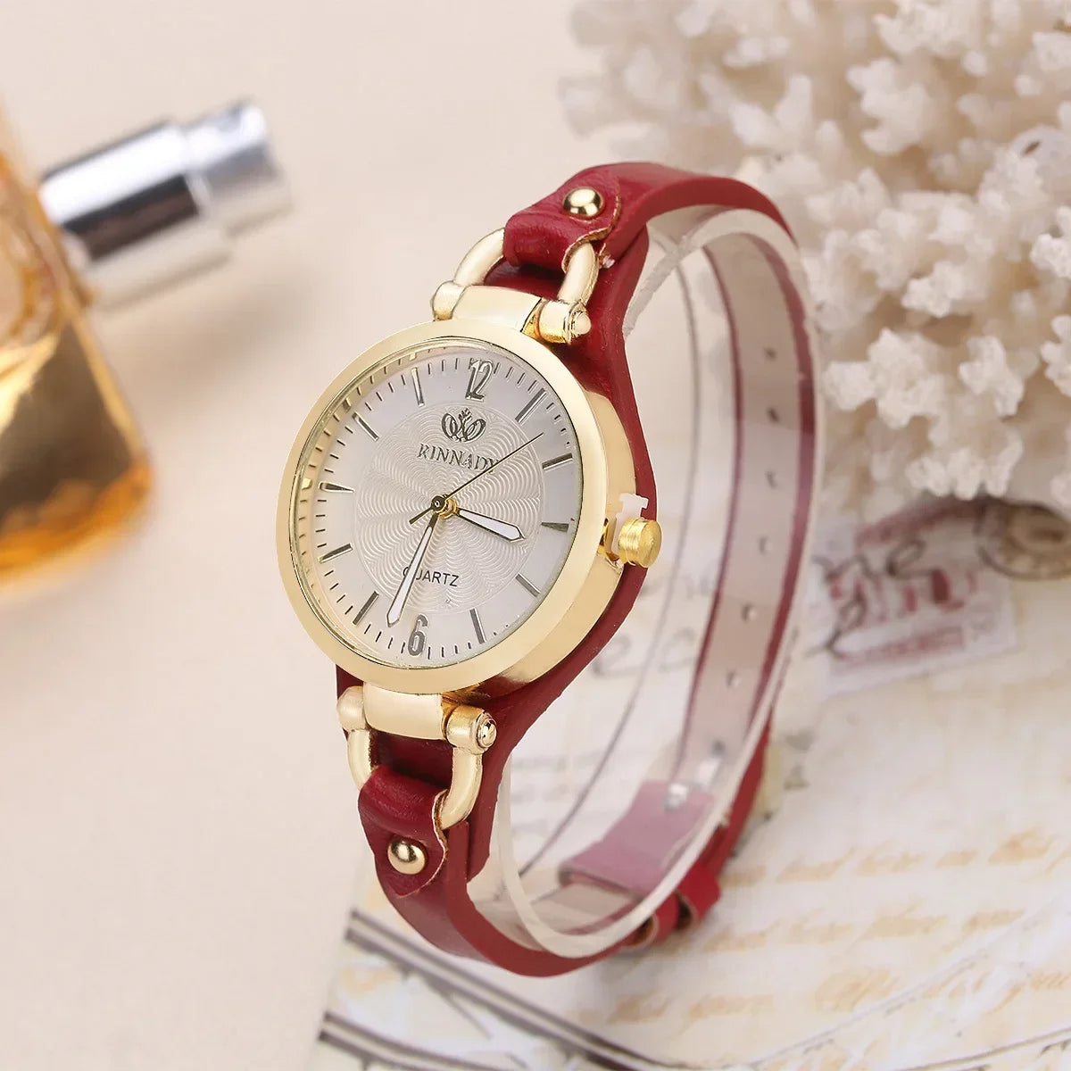 Damen Vintage Style Uhr - Zweifarbig mit Verstellbarem Band