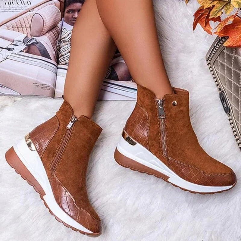 Damen Plateau-Stiefeletten - Keilabsatz & Seitlicher Reißverschluss