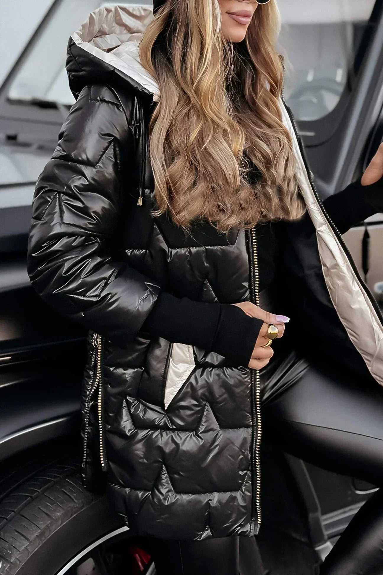 Damen Lange Winter-Steppjacke – Warm Gefüttert mit Kapuze