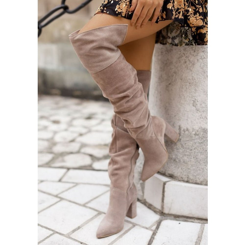 Damen Slouchy Kniehohe Stiefel - Blockabsatz & Spitze Zehe